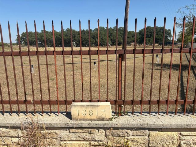 10817 County Road 272, Bertram, TX 78605