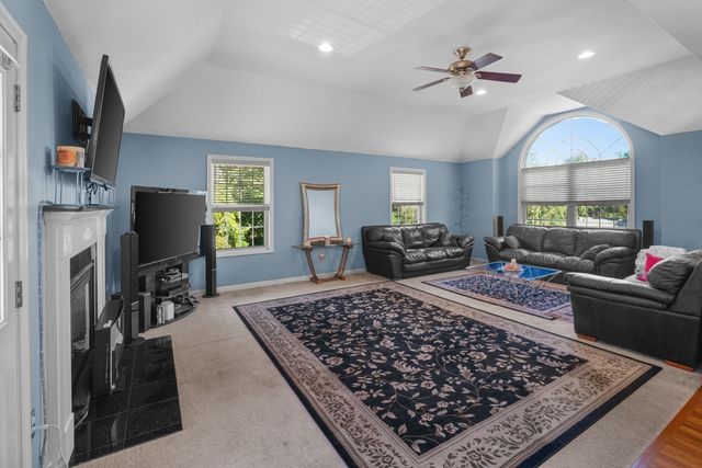 23 Bailey Lane, Georgetown, MA 01833