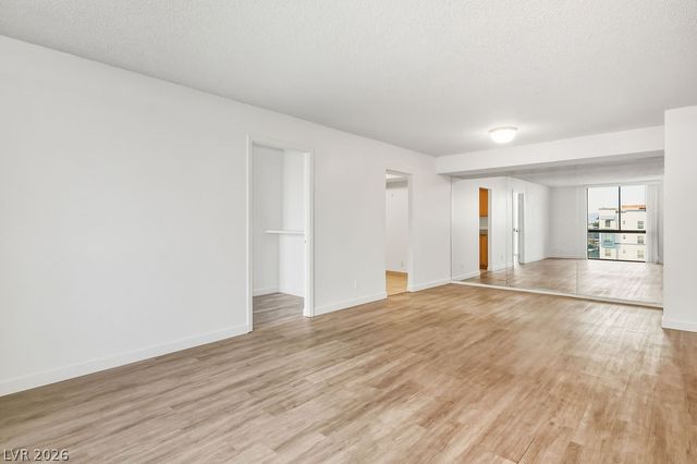 3930 University Center Drive 511, Las Vegas, NV 89119