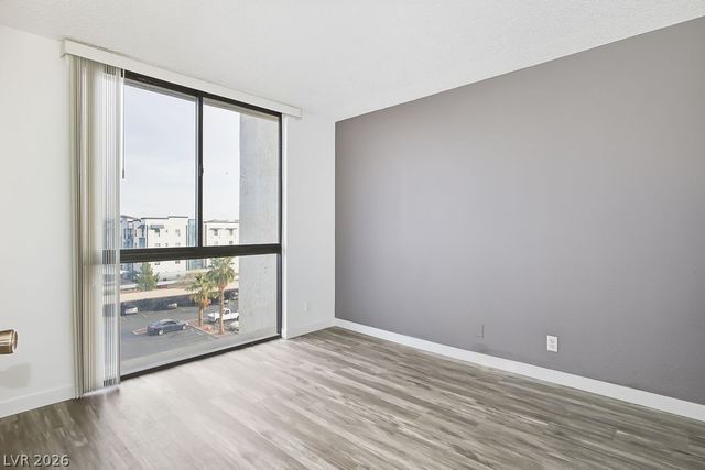 3930 University Center Drive 511, Las Vegas, NV 89119