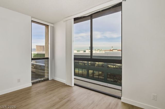 3930 University Center Drive 511, Las Vegas, NV 89119