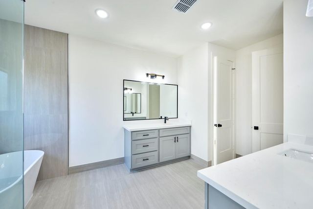 1904 Davonley Way, Houston, TX 77080