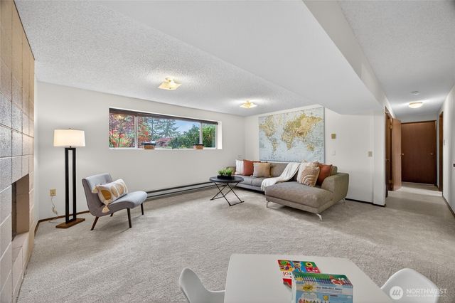 18754 130th Avenue SE, Renton, WA 98058