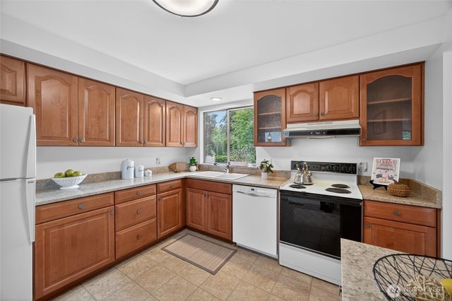 18754 130th Avenue SE, Renton, WA 98058