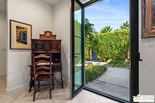 1411 E Buena Vista Drive, Palm Springs, CA 92262