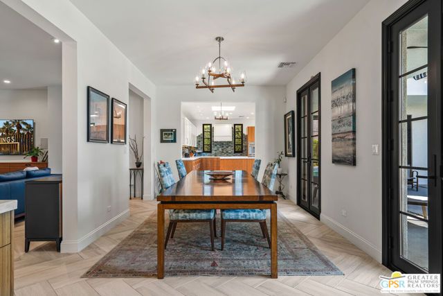 1411 E Buena Vista Drive, Palm Springs, CA 92262