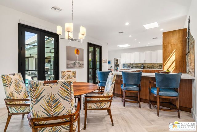 1411 E Buena Vista Drive, Palm Springs, CA 92262