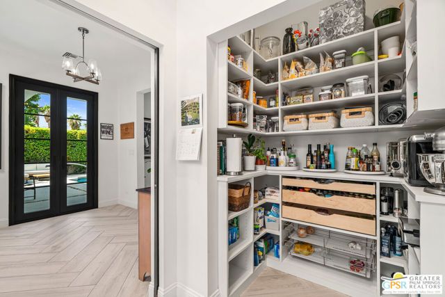 1411 E Buena Vista Drive, Palm Springs, CA 92262