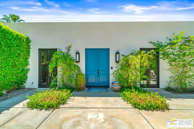 1411 E Buena Vista Drive, Palm Springs, CA 92262
