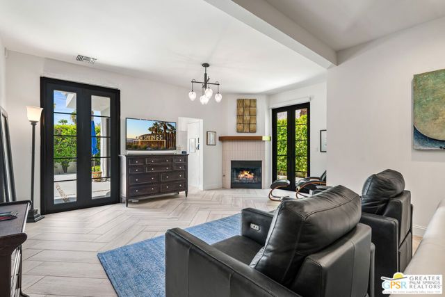 1411 E Buena Vista Drive, Palm Springs, CA 92262