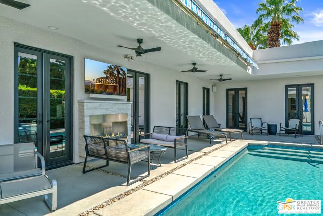 1411 E Buena Vista Drive, Palm Springs, CA 92262