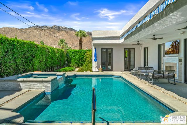 1411 E Buena Vista Drive, Palm Springs, CA 92262