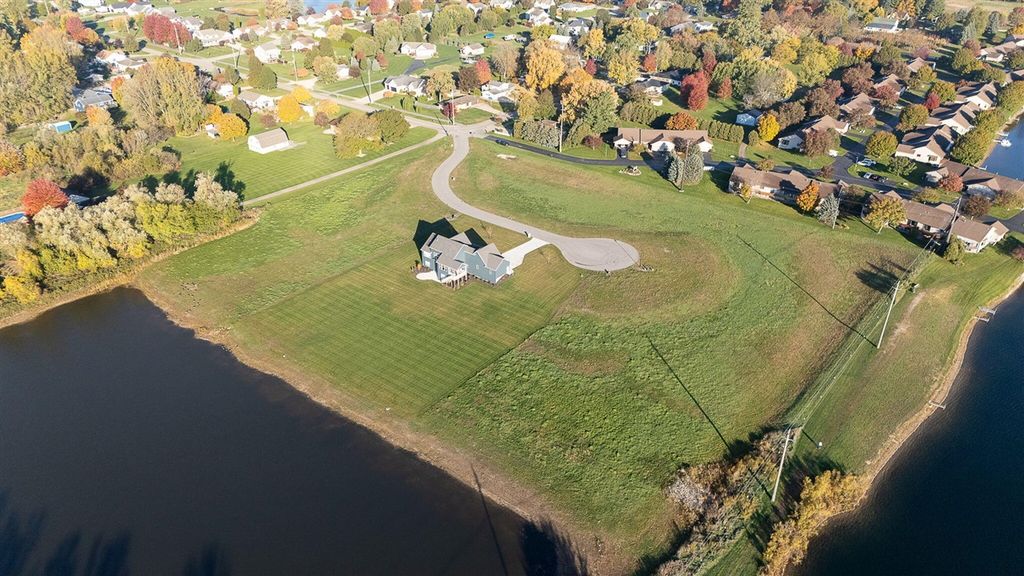 9180 Perry Court, Zeeland, MI 49464