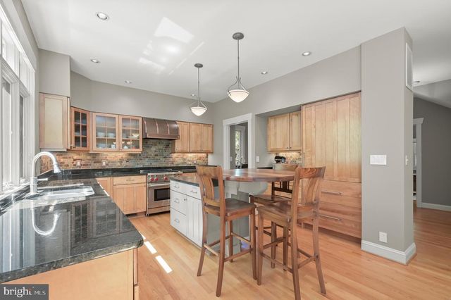 130 GRANT AVE, Takoma Park, MD 20912