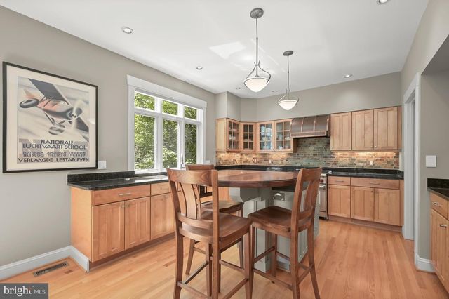 130 GRANT AVE, Takoma Park, MD 20912