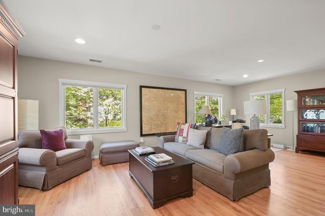 130 GRANT AVE, Takoma Park, MD 20912