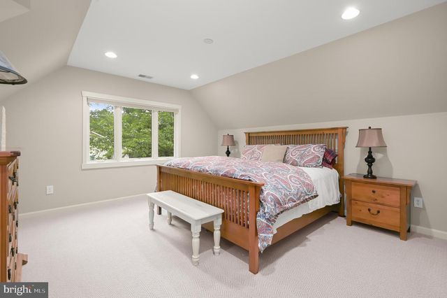 130 GRANT AVE, Takoma Park, MD 20912