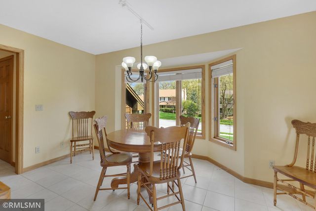 18603 Kristie Lane, Eden Prairie, MN 55346