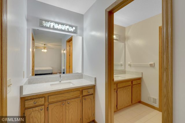 18603 Kristie Lane, Eden Prairie, MN 55346