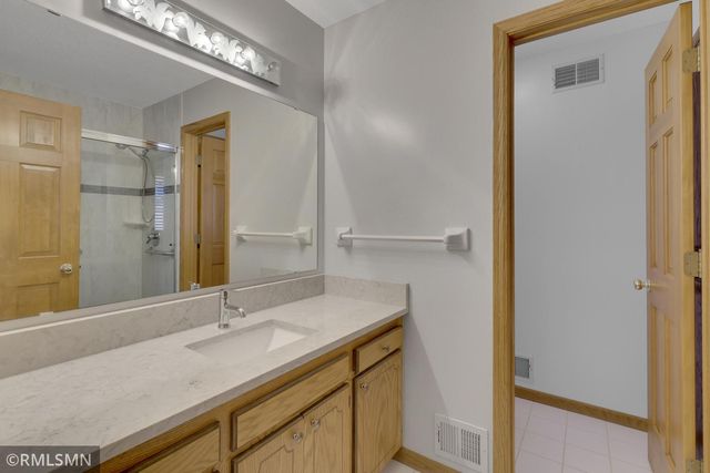 18603 Kristie Lane, Eden Prairie, MN 55346