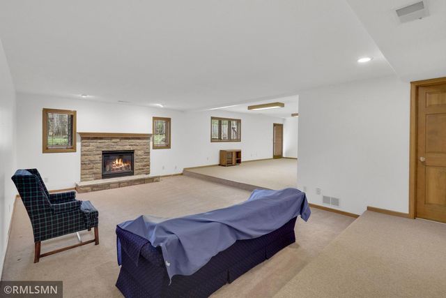 18603 Kristie Lane, Eden Prairie, MN 55346