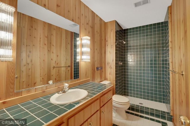 18603 Kristie Lane, Eden Prairie, MN 55346