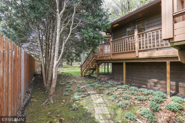 18603 Kristie Lane, Eden Prairie, MN 55346