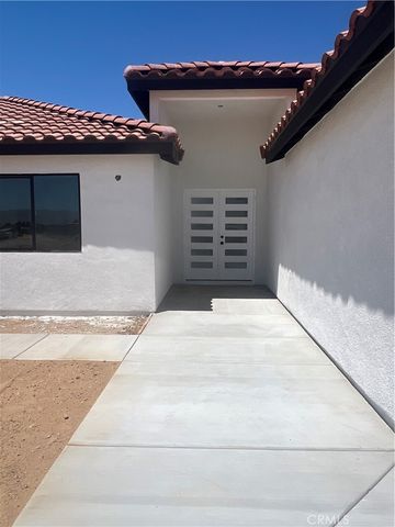 11174 8TH Avenue, Hesperia, CA 92345