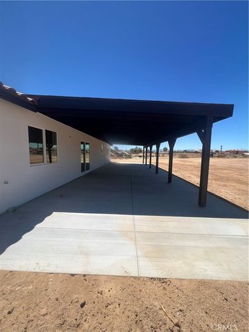 11174 8TH Avenue, Hesperia, CA 92345