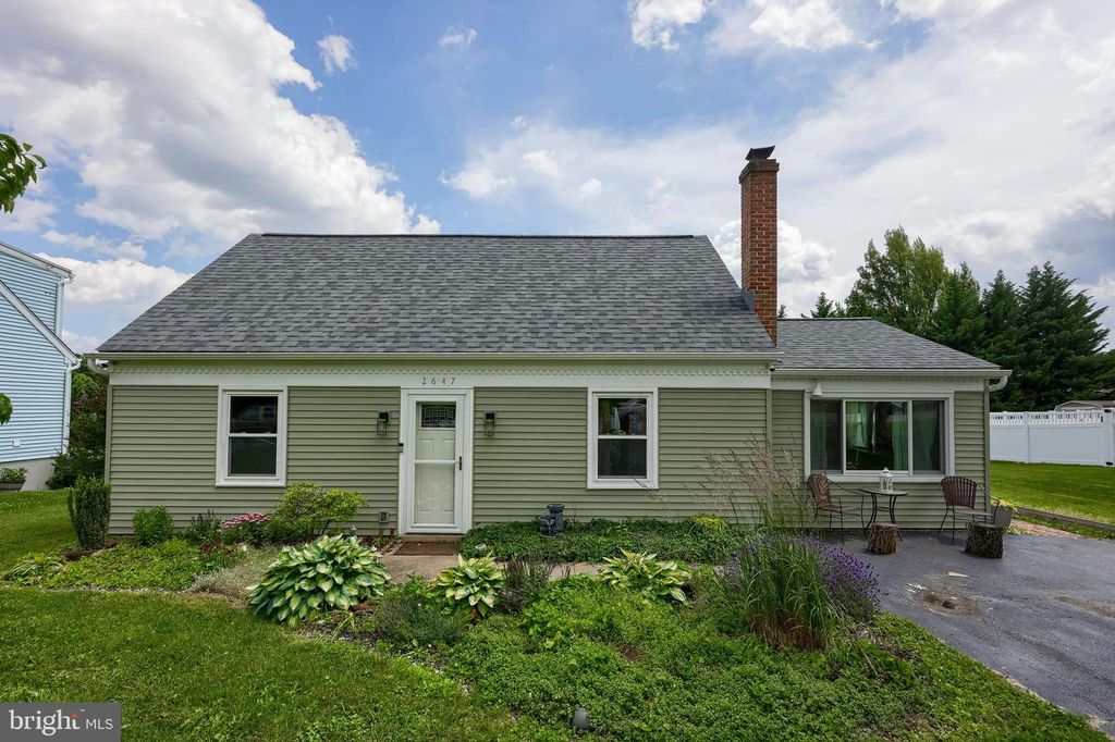 2647 HEMLOCK DR, Columbia, PA 17512
