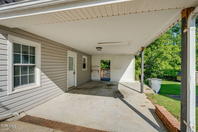 2916 Ashley Street, Kingsport, TN 37664