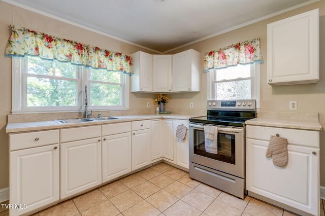 2916 Ashley Street, Kingsport, TN 37664