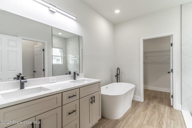 983 Pace Drive NW, Palm Bay, FL 32907