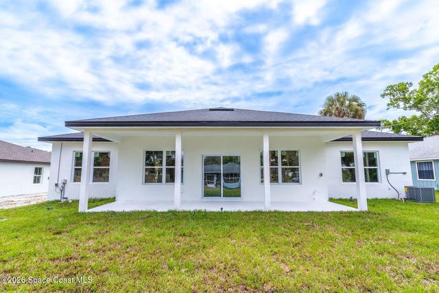 983 Pace Drive NW, Palm Bay, FL 32907