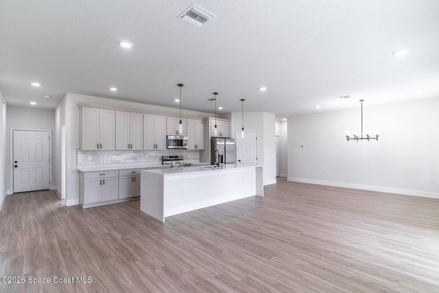 983 Pace Drive NW, Palm Bay, FL 32907