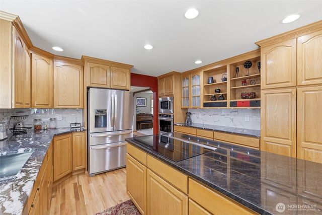 15025 27th Avenue NW, Gig Harbor, WA 98332
