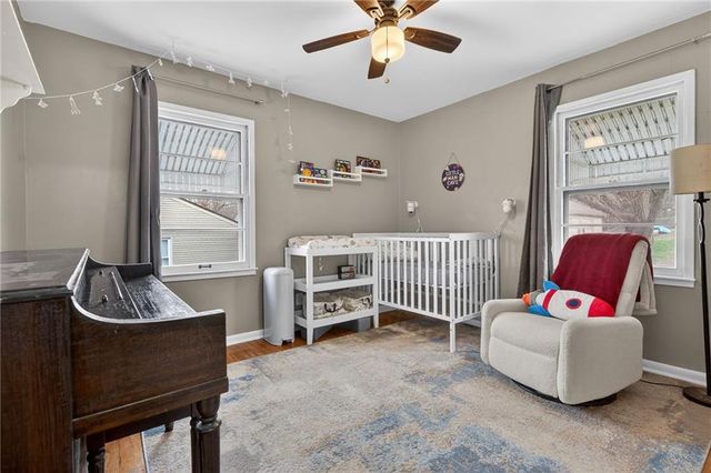 403 E PARK Avenue, Claycomo, MO 64119