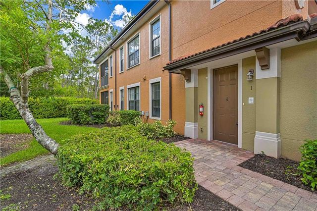 1244 Carpazi CT 1, Naples, FL 34105