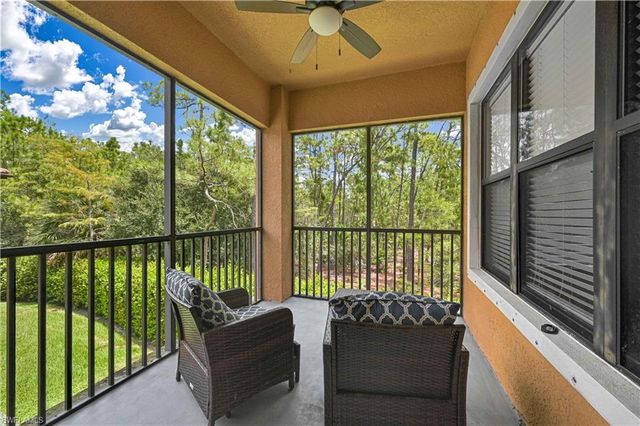 1244 Carpazi CT 1, Naples, FL 34105