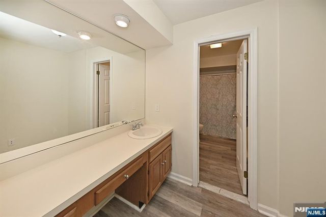 55 S Maple Avenue 55B, Park Ridge, NJ 07656