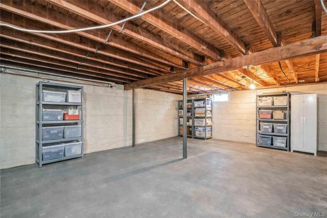 1097 Carll Drive, Bay Shore, NY 11706