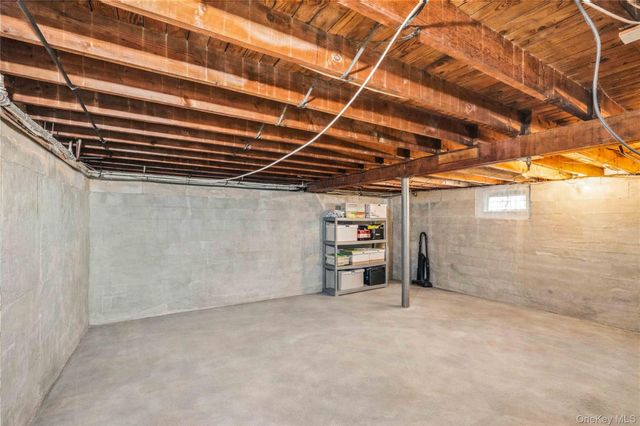 1097 Carll Drive, Bay Shore, NY 11706