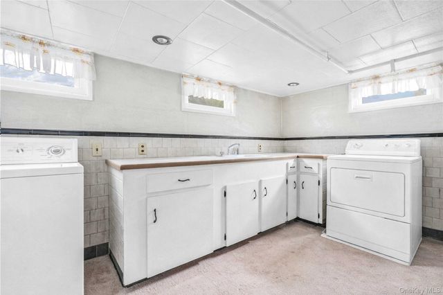 1097 Carll Drive, Bay Shore, NY 11706