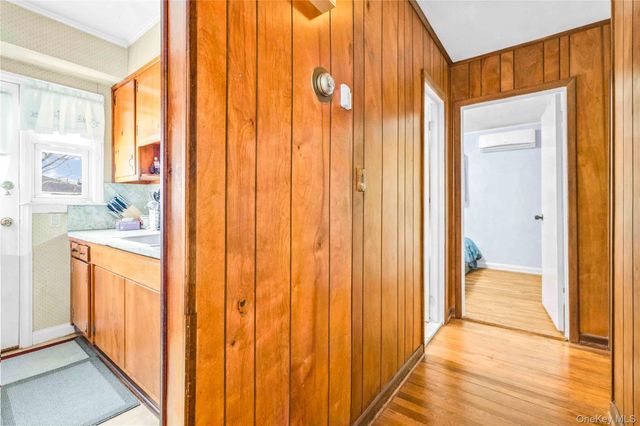 1097 Carll Drive, Bay Shore, NY 11706