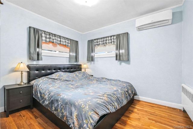 1097 Carll Drive, Bay Shore, NY 11706