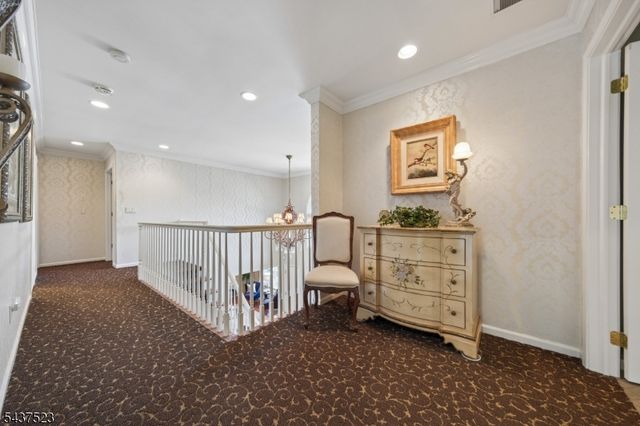 22 Trails End Ct, Westfield Town, NJ 07090
