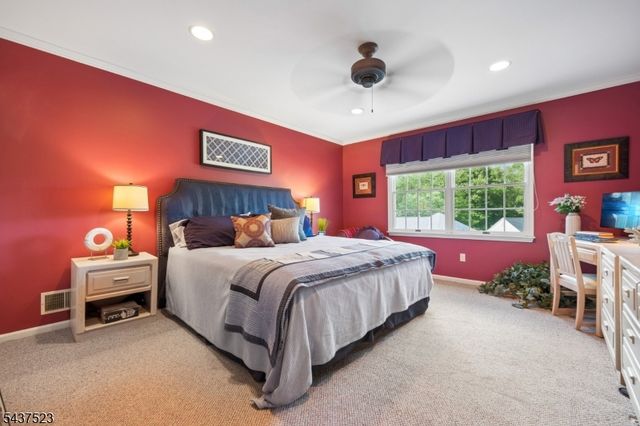 22 Trails End Ct, Westfield Town, NJ 07090