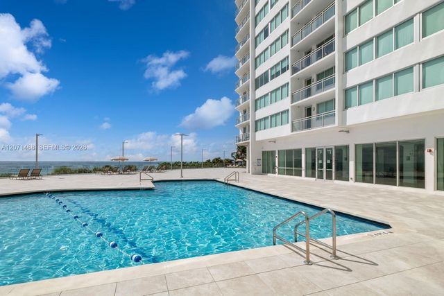 7135 Collins Avenue 1125, Miami Beach, FL 33141