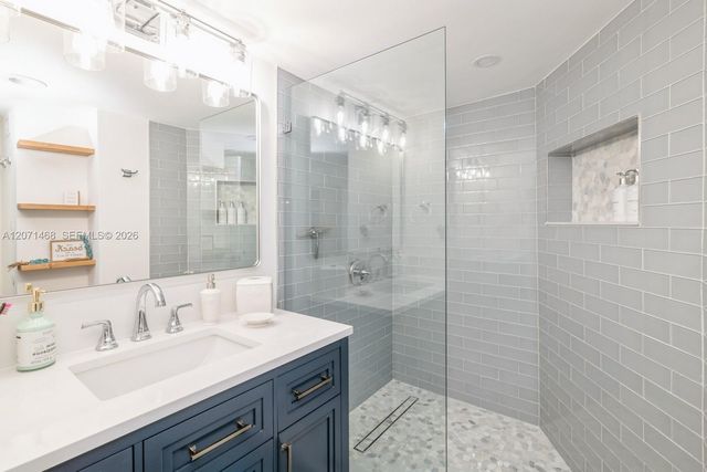 7135 Collins Avenue 1125, Miami Beach, FL 33141