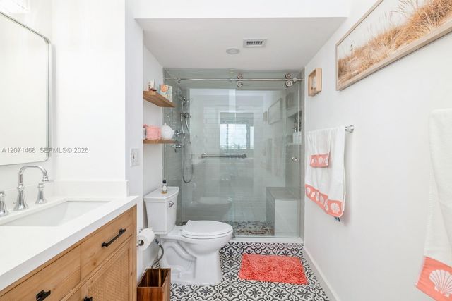 7135 Collins Avenue 1125, Miami Beach, FL 33141